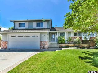 100 Woodridge Pl, Oakley, CA