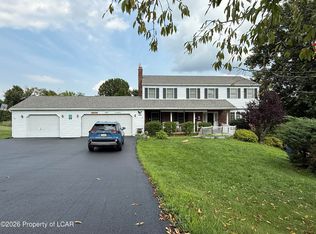127 Klinger Dr, Sugarloaf, PA 18249