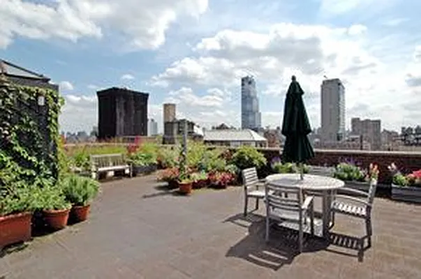 Sold by Douglas Elliman | media 26