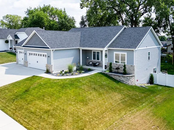 531 Greenway Point, Janesville, WI 53548