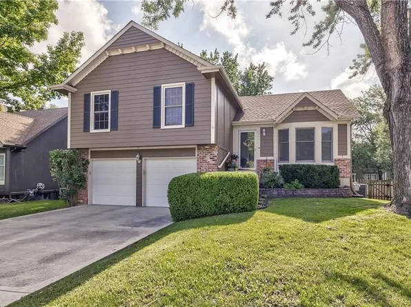 6409 Anderson St, Shawnee, KS 66226