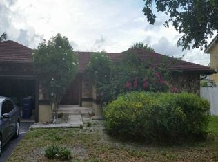 6335 NW 201st Ln, Hialeah, FL 33015