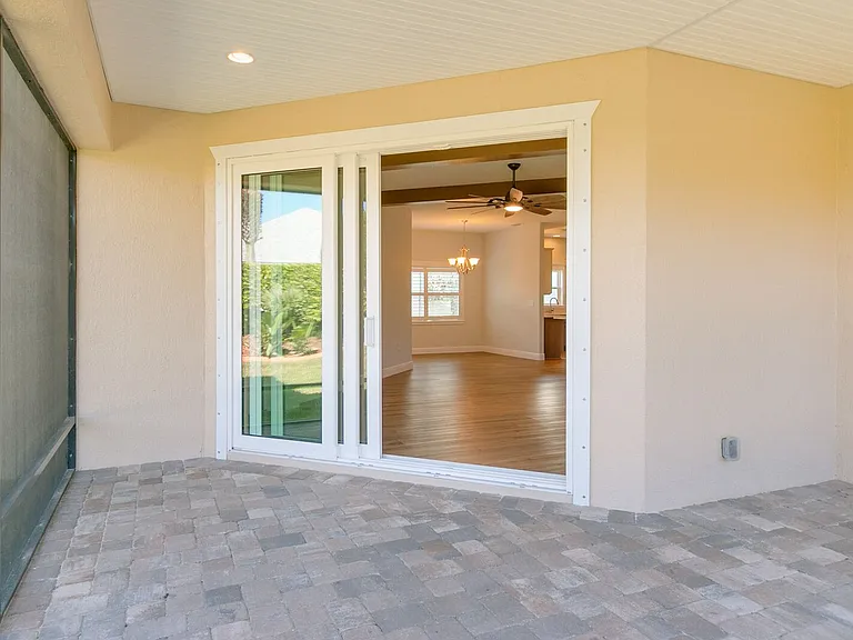 1398 Tullagee Ave — Photo 7