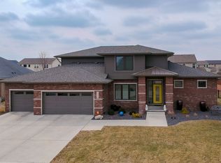 1219 Silver Oak Cir, Normal, IL 61761