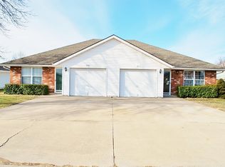 216-18 Amanda Ln, Grain Valley, MO 64029
