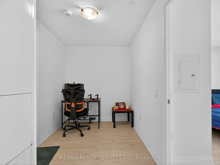 412 Silver Maple Rd #426 — Photo 32