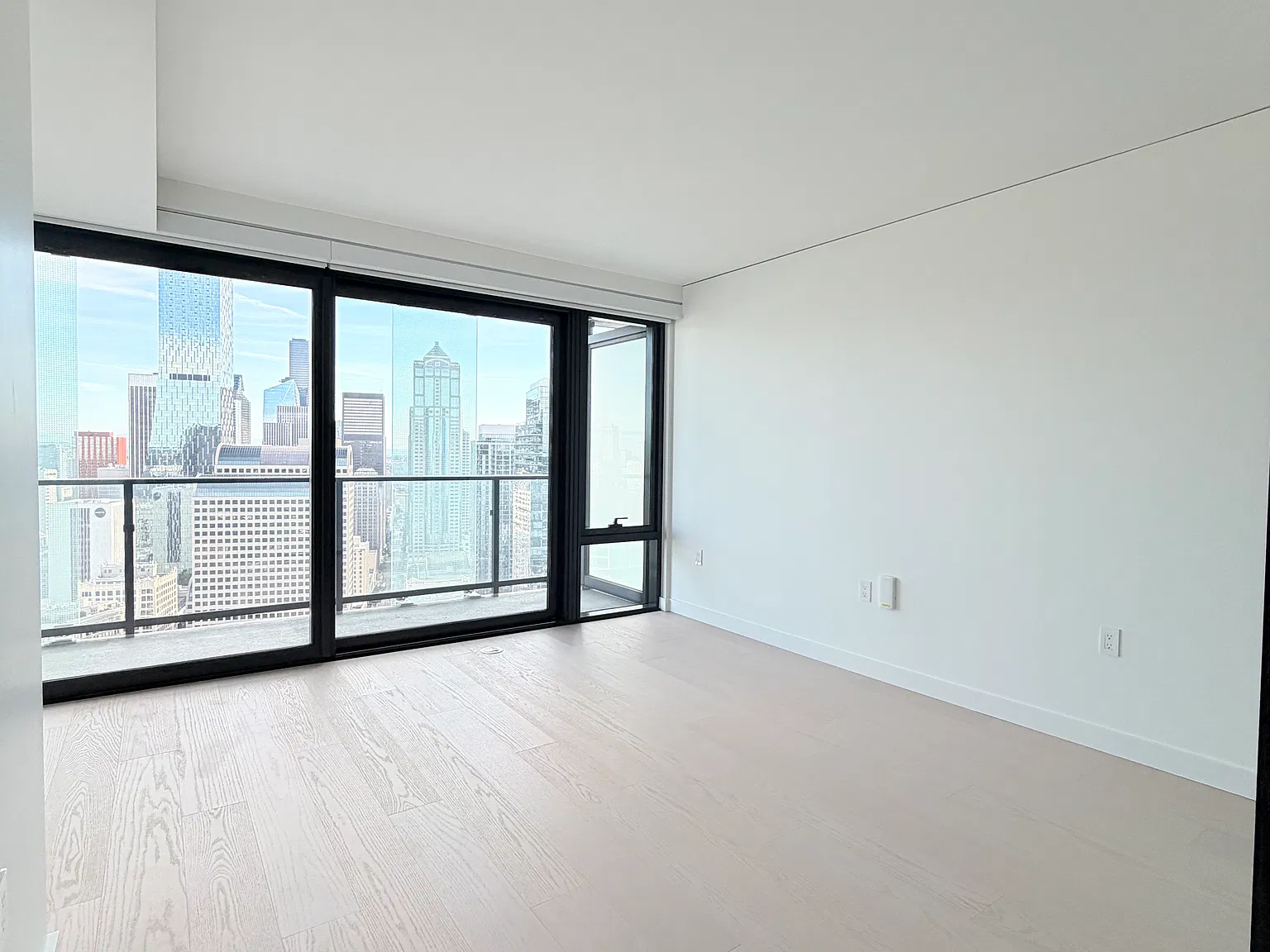 1 bed, 622 sqft, $2,750 — Photo 3