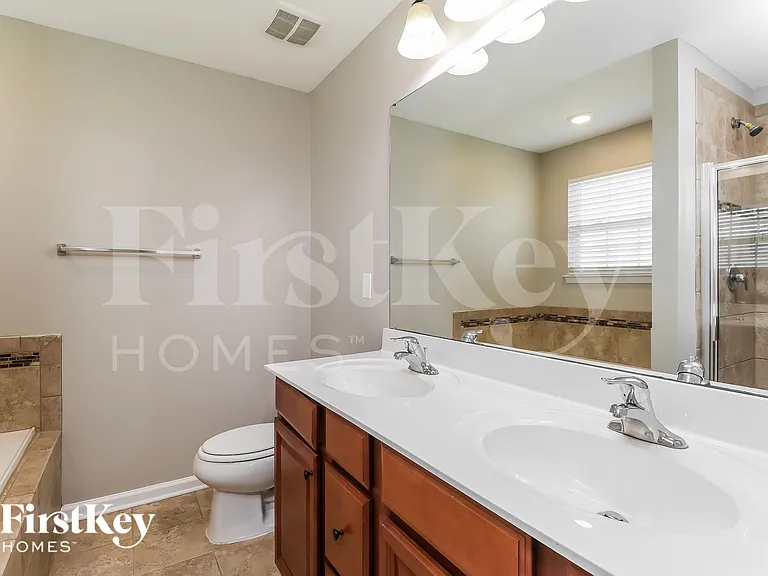 4313 Roundwood Ct — Photo 12