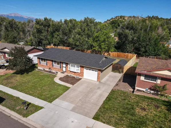 1518 Sanderson Ave, Colorado Springs, CO 80915