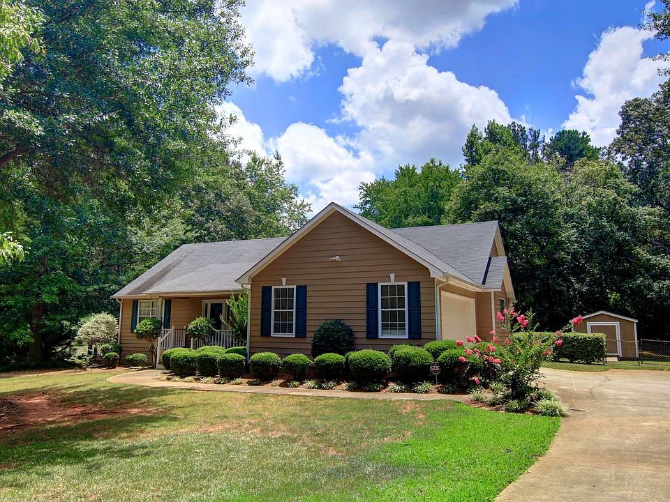 1st image of 255 Pleasant Grove Cir