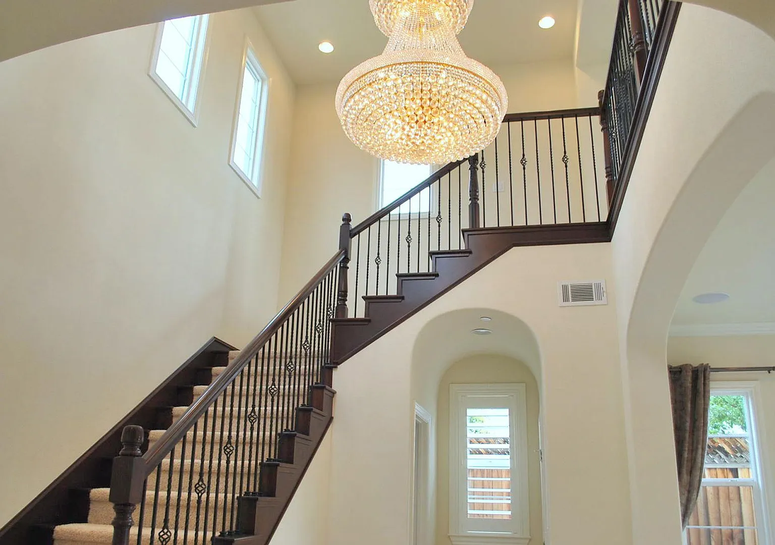 Beautiful Mosaic At Gale Ranch 4 Bedroom Det. Home, Near Parks, Top Schools ! — Photo 2