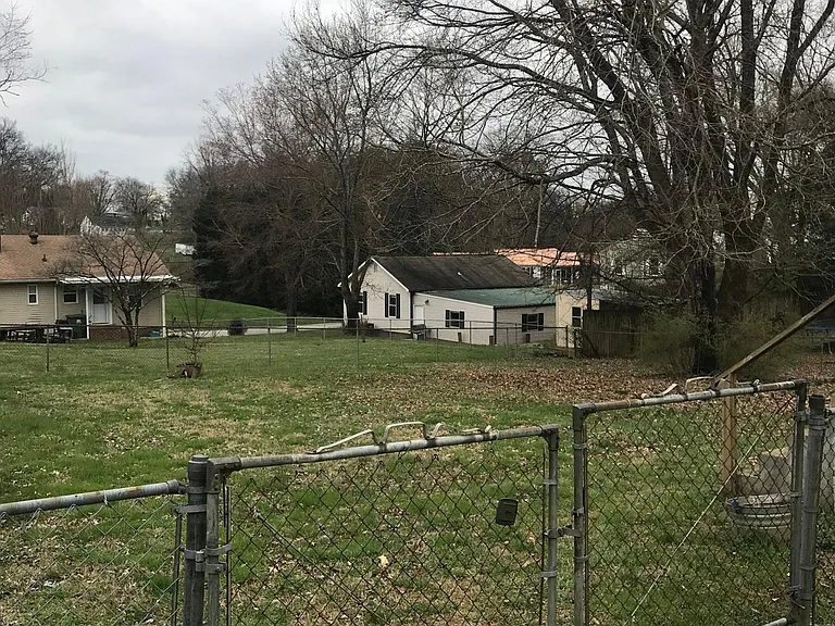 2045 Bittle Rd — Photo 7