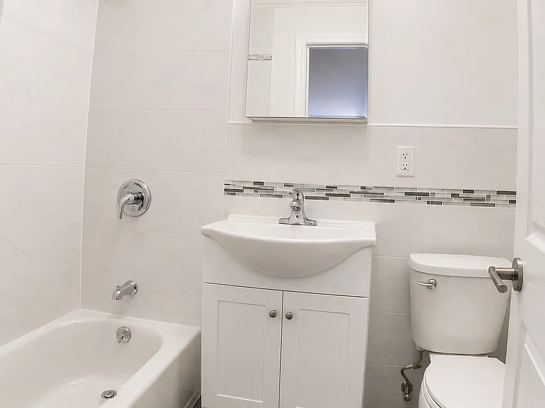30 Cheever Pl #2RR — Photo 4