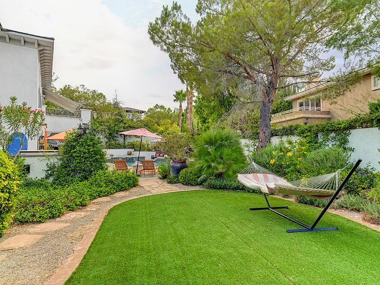 10212 Stone Briar Ct — Photo 9