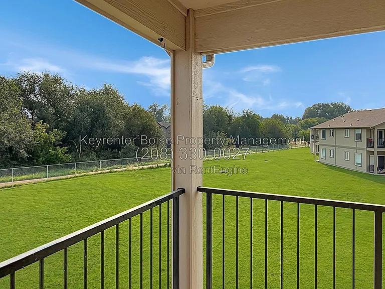 2111 E White Oak Ct #201 — Photo 12
