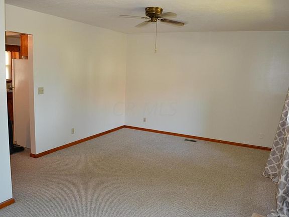 4th image of 126 N Eastwood Ave