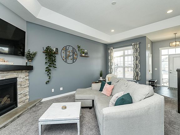 3rd image of 4220 Genevieve Pl NW