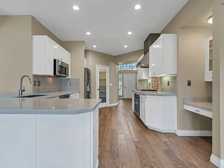 3857 Eagle Pkwy — Photo 7