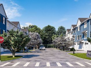 11 Sapphire Ln, Nashua, NH 03064