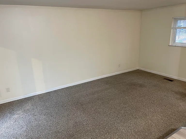 8177 Rene Dr — Photo 25