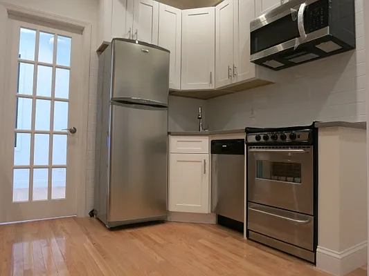 Rented by Citi Habitats | media 22