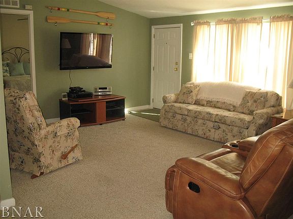 2nd image of 301 N Isham St