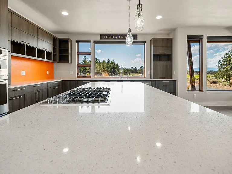 64144 Pioneer Loop — Photo 13