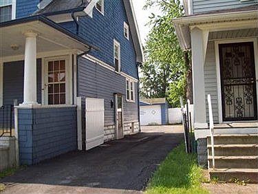 2nd image of 9606 Easton Ave