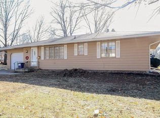 813 W Salem Ave, Indianola, IA 50125