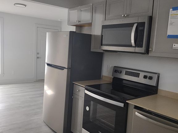 2nd image of 605 40th Ave N #10753614