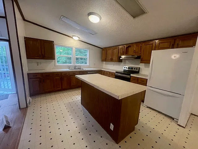 55 Glenn Lance Lane — Photo 4