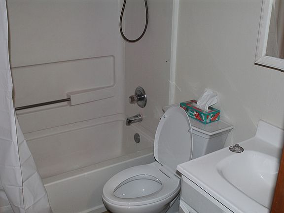 4th image of 2816 53rd St