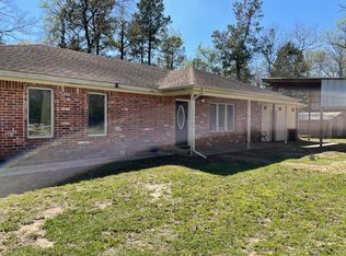 8976 County Line Rd, Willis, TX 77378