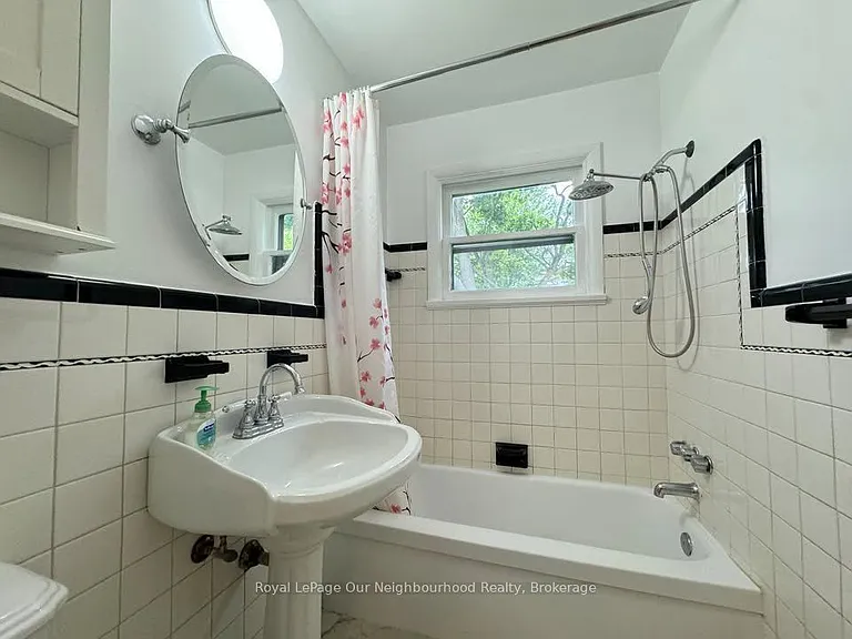 73 Eugenia St #MAIN — Photo 26