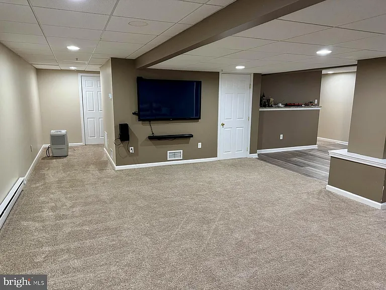 240 Torrey Pine Ct — Photo 37
