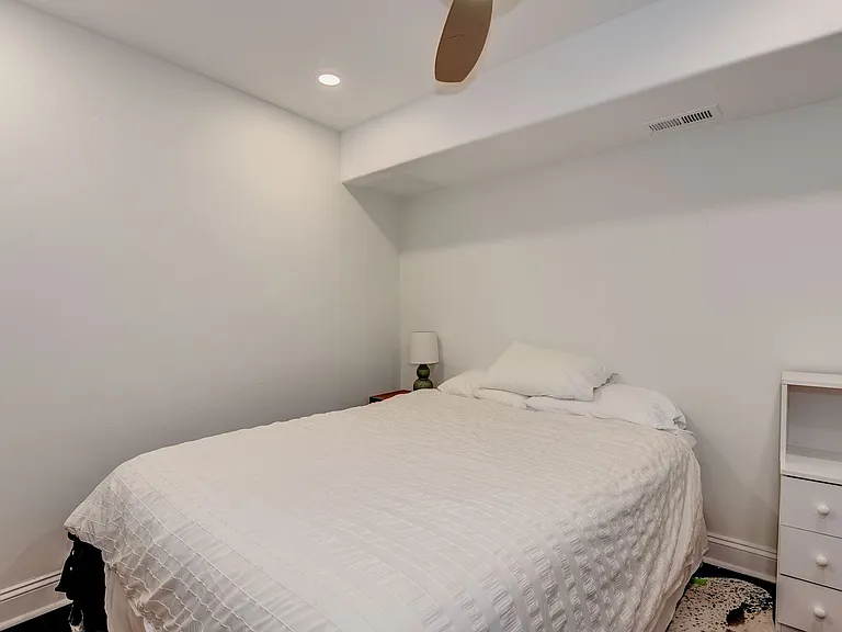 1423 Clifton St NW #1 — Photo 13