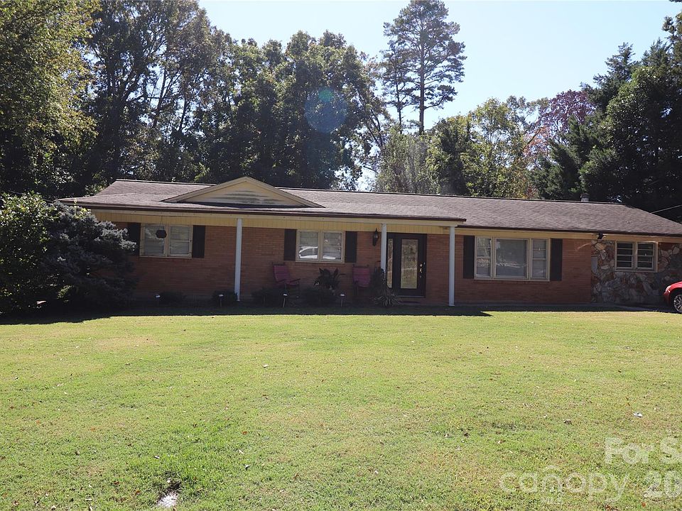 1st image of 2157 Ridgewood Dr