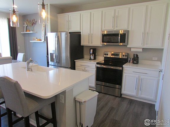 3rd image of 377 Chipman Dr