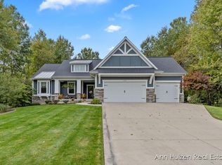 9495 Douglas Fir Ct NE, Sparta, MI 49345