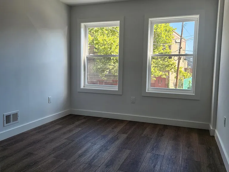 342 17th Ave #1 — Photo 5