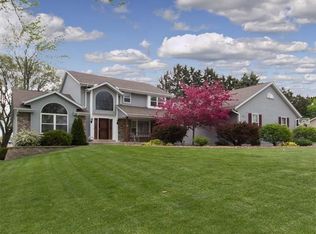 N69W15936 Eileen Ave, Menomonee Falls, WI 53051