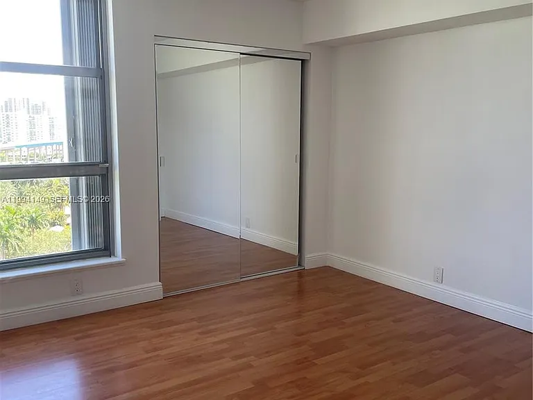 3530 Mystic Pointe Dr #1509 — Photo 13