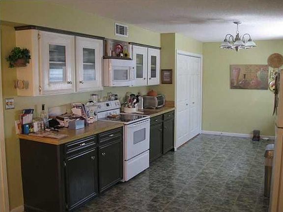 4th image of 406 Breton Dr