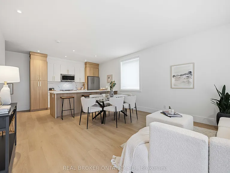 102 Boultbee Ave #C — Photo 6