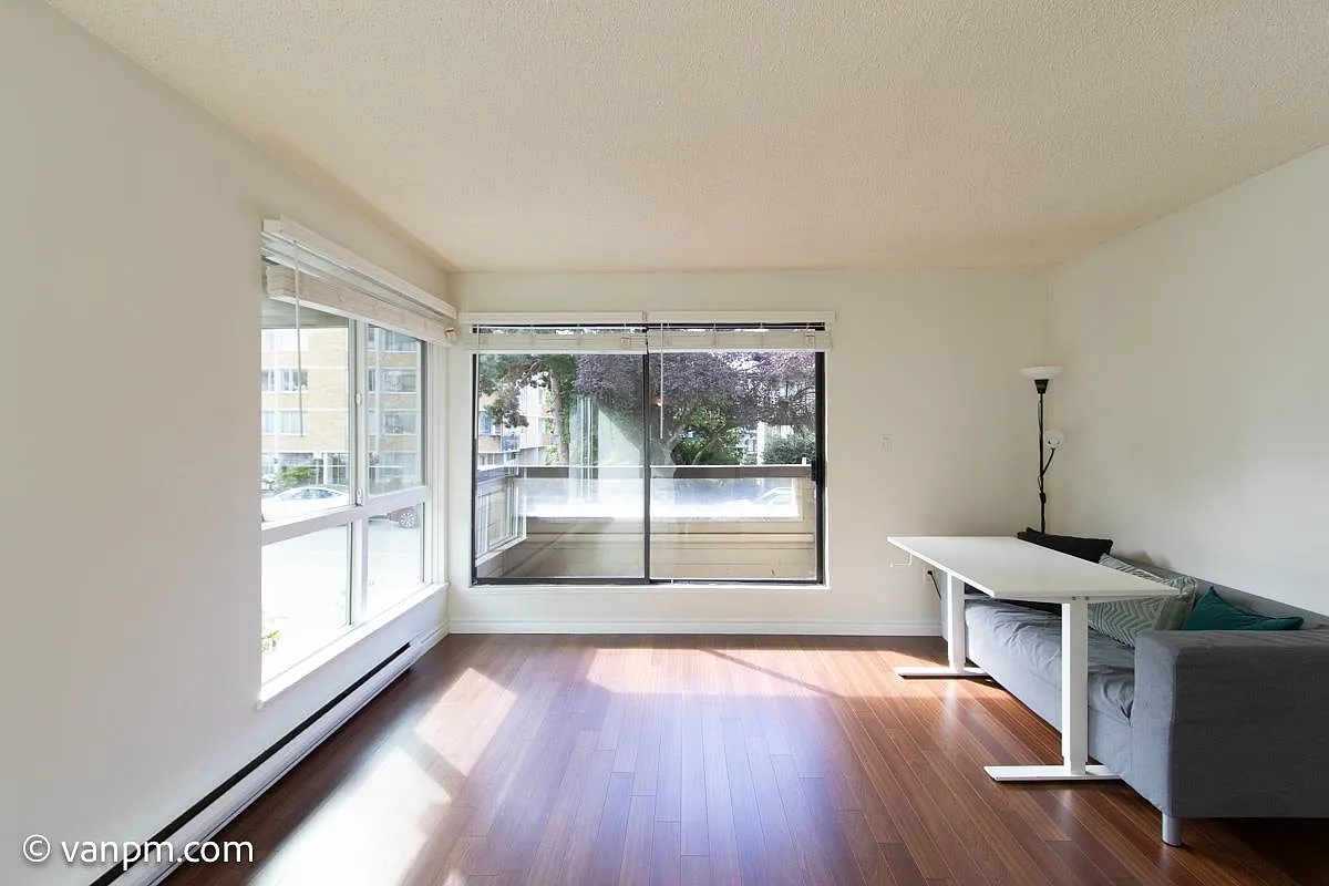 2 bed, 781 sqft, $2,700 — Photo 2