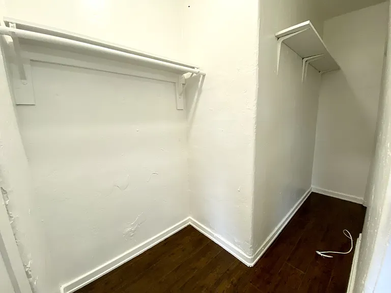 Fernwood Lofts — Photo 9