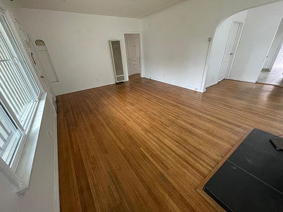 2nd image of 328 S Russell Ave