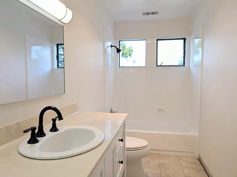 1107 Palm Ave #B — Photo 15