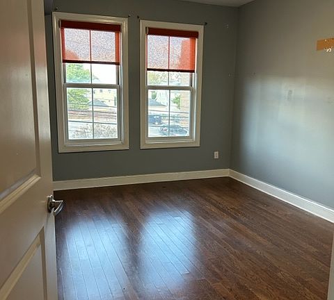 5th image of 500 Anderson Ave