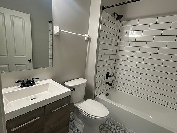 5th image of 5506 Nottinghamshire Ln
